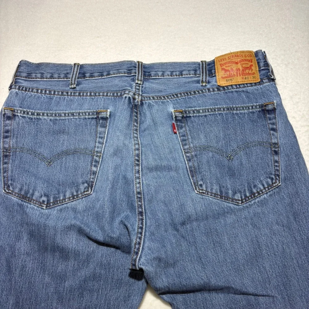 Levis 505 Regular Fit‎ Straight Leg Blue Denim Jeans Mens 40x30 Medium Wash